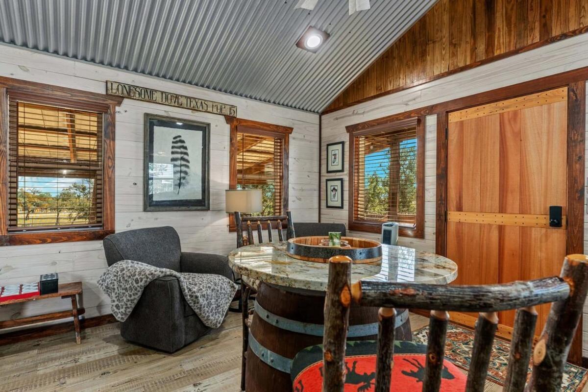 Rockin' R - Morning Star Cabin Fredericksburg Buitenkant foto